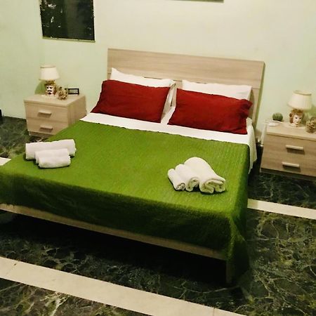 Maya'S Apartment Close To Ballaro Market And Central Station Palermo Ngoại thất bức ảnh