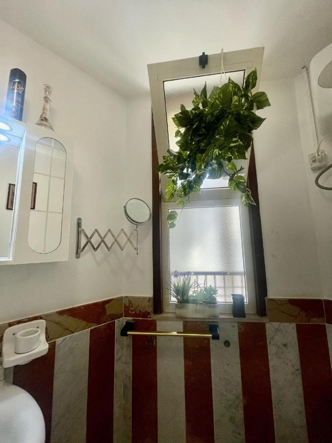 Maya'S Apartment Close To Ballaro Market And Central Station Palermo Ngoại thất bức ảnh