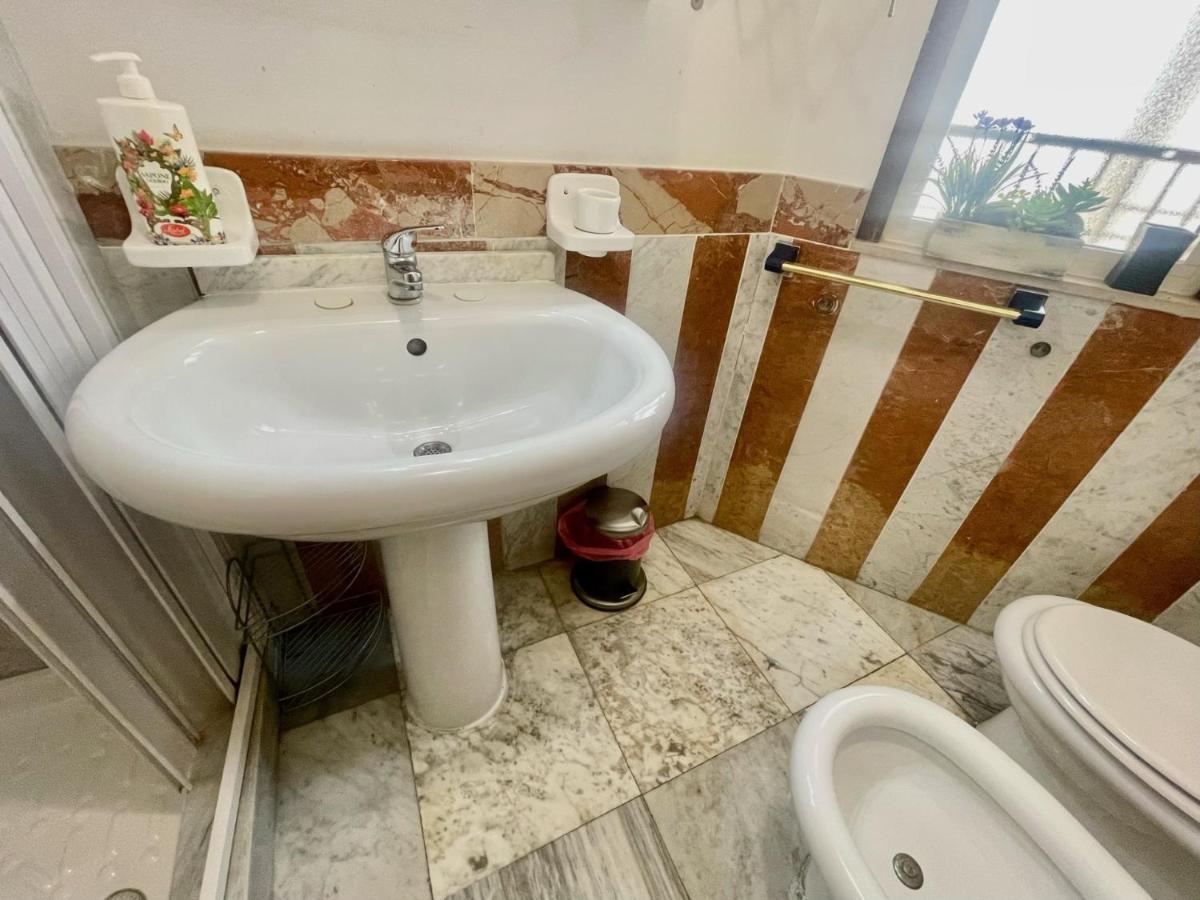 Maya'S Apartment Close To Ballaro Market And Central Station Palermo Ngoại thất bức ảnh