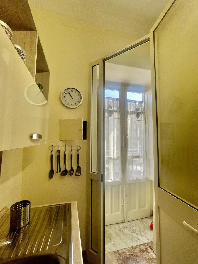 Maya'S Apartment Close To Ballaro Market And Central Station Palermo Ngoại thất bức ảnh